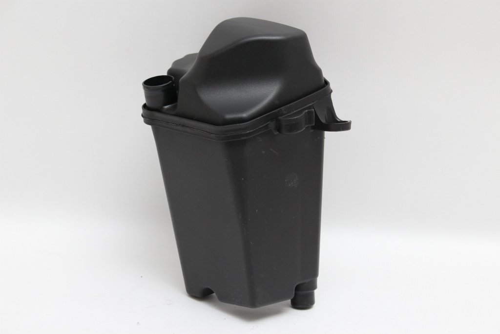 ムルティストラーダ1200S◆オイルキャッチタンク◆ZDMA200ACAB007拍卖