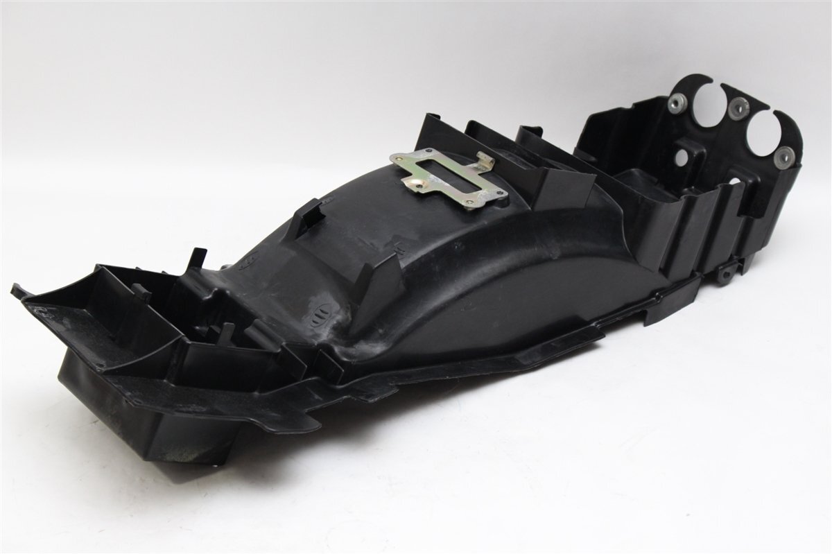 ZZR1100 D型◆リアインナーフェンダー◆JKAZXT10DDA059拍卖