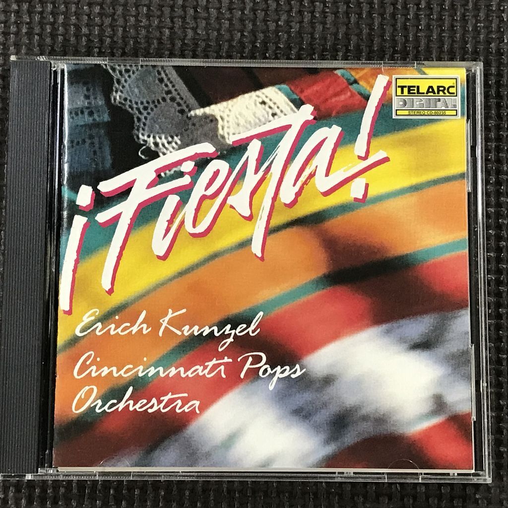 FIESTA! KINZEL/CINCINNATI POPS ORCHESTRA TELARC CD-80235 ラテン・フィエスタ エリック・カンゼル、ドク・セヴェリンセン CD拍卖