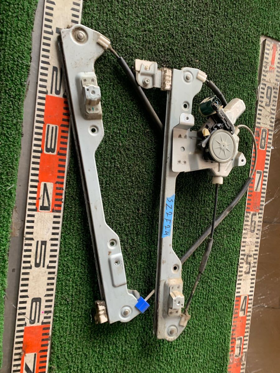 全国送料無料 SZ2F24 アトラス レギュレーター モーター 前 右 運転席拍卖