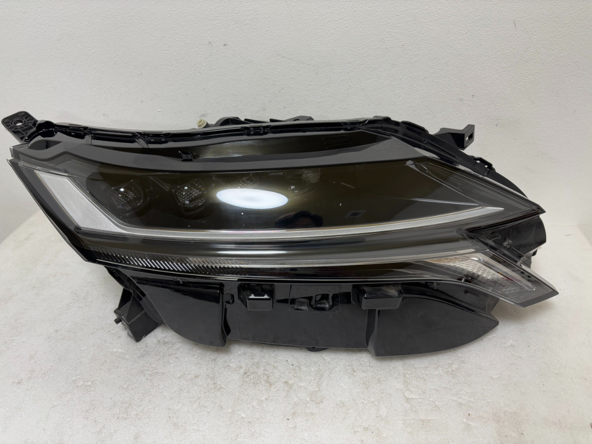 ☆良品☆ ノート オーラ E13 LED ヘッドライト 右 ☆5216拍卖