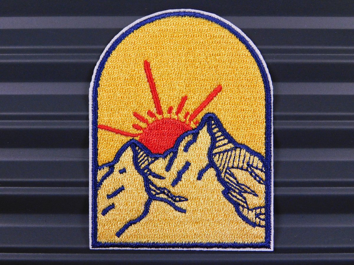 ◆送料\110◆【Sunrise・キャンプ】※《アイロン刺繍ワッペン》 アメリカン雑貨 刺繍ワッペン アイロンワッペン拍卖