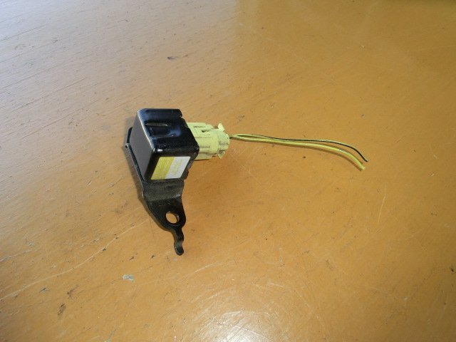 ミラココア エアバック センサー 平成24年 DBA-L675S 89173-B2170 プラスX 17.2万km 即決あり拍卖