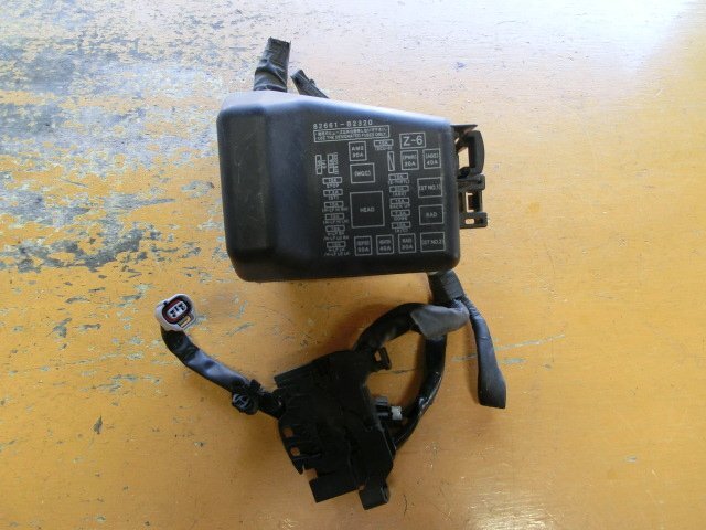 ミラココア ヒューズ ボックス 平成24年 DBA-L675S 82661-B2320 プラスX 17.2万km 即決あり拍卖