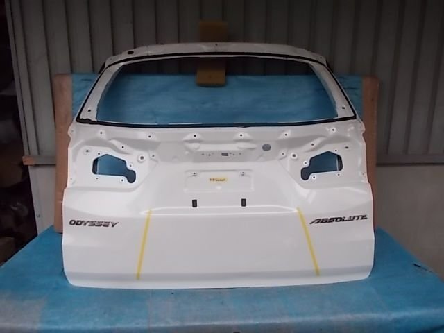 オデッセイ アブソルート RC1 / RC2 後期 リアゲート №ZHR50202拍卖