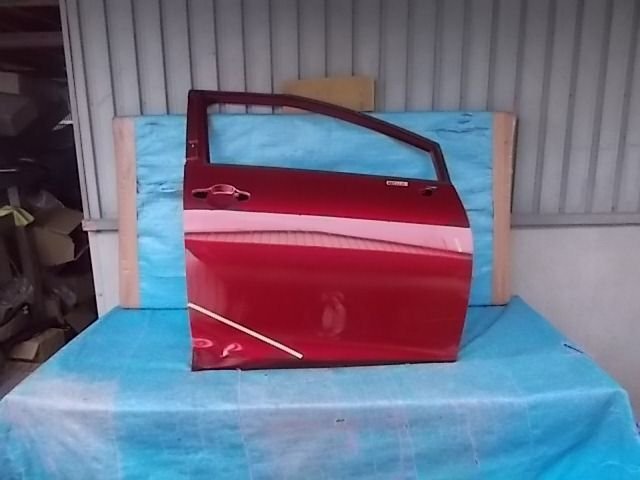 シエンタ NSP170 / NHP170 右 フロントドア №ZAR50204拍卖