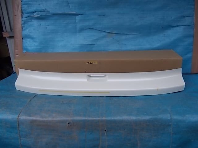 CR-V RE3 リアゲートガーニッシュ №ZHR50230拍卖