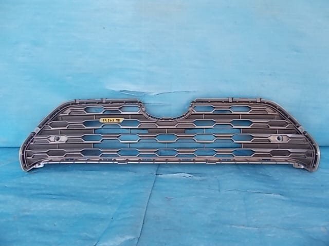 ラブ4 RAV4 G MXAA54 フロント バンパーグリル 上部 №ZTA50298拍卖