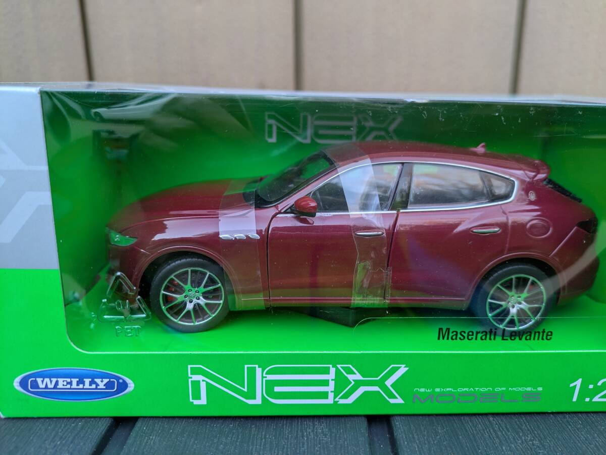 マセラティ レヴァンテ 1/24 WELLY NEX Maserati Levante ダークレッド ワインレッド 拍卖