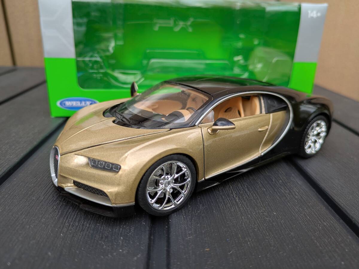 ブガッティ シロン WELLY FX 1/24 Bugatti Chiron Gold / Black ゴールド ブラック 金 黒 ミニカー モデルカー拍卖