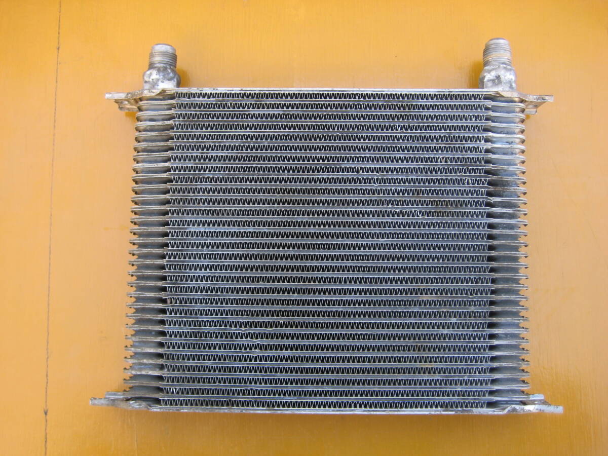 汎用オイルクーラー拍卖