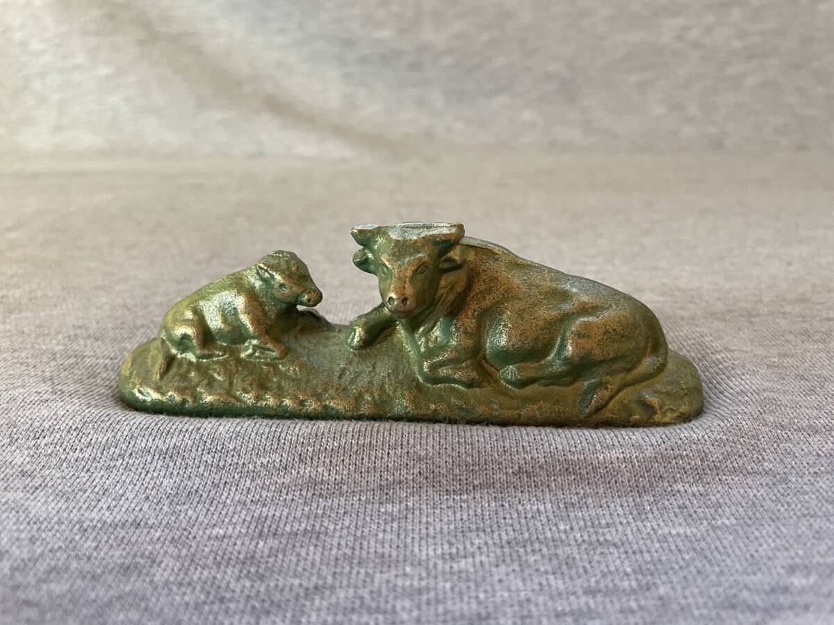 鉄製品 鉄 文鎮 動物 牛 牛の親子 書道拍卖