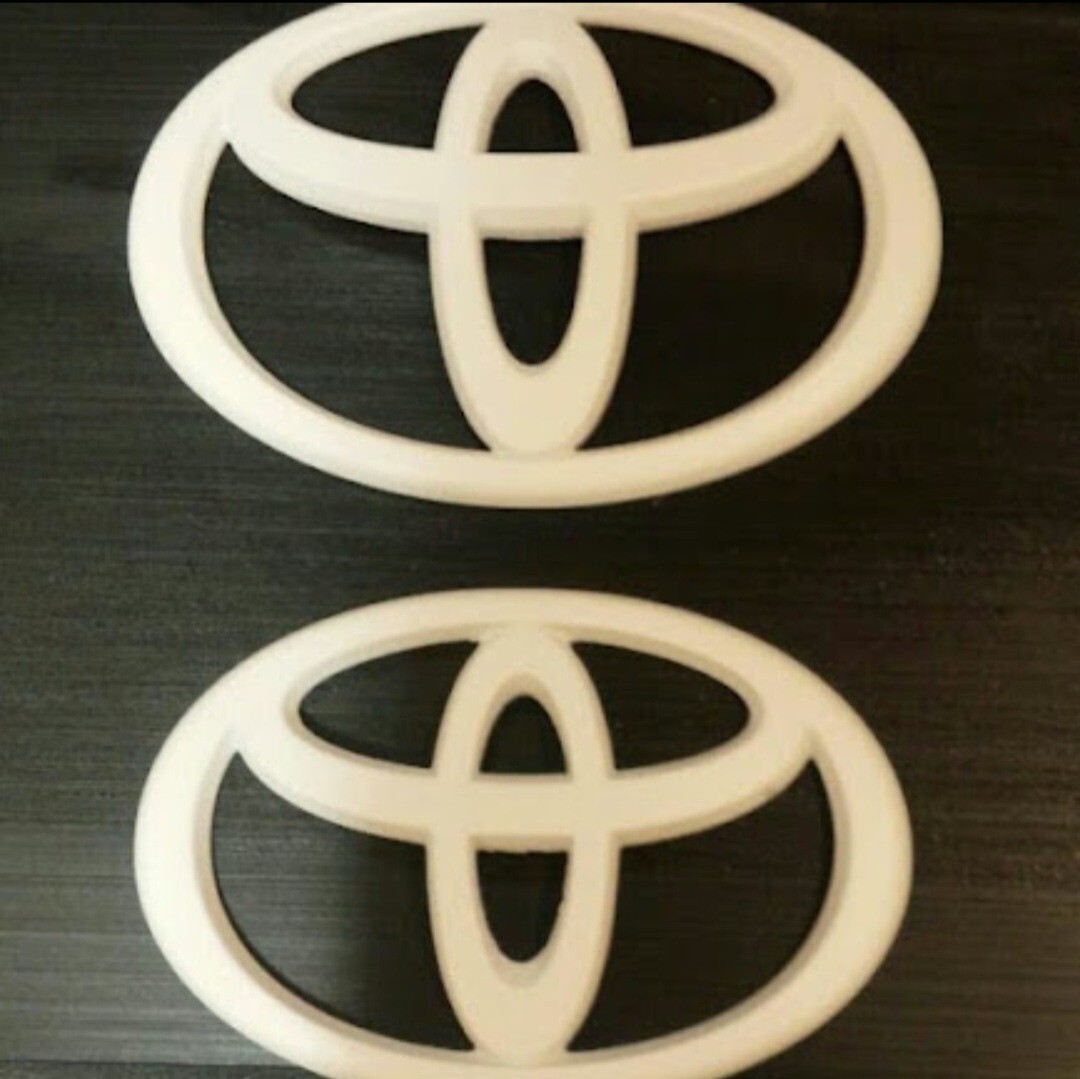 トヨタ エンブレム ハイエースパールホワイト拍卖