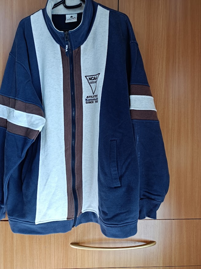 メンズ NCAA DESCENTE 上着 裏起毛 サイズLL 古着拍卖