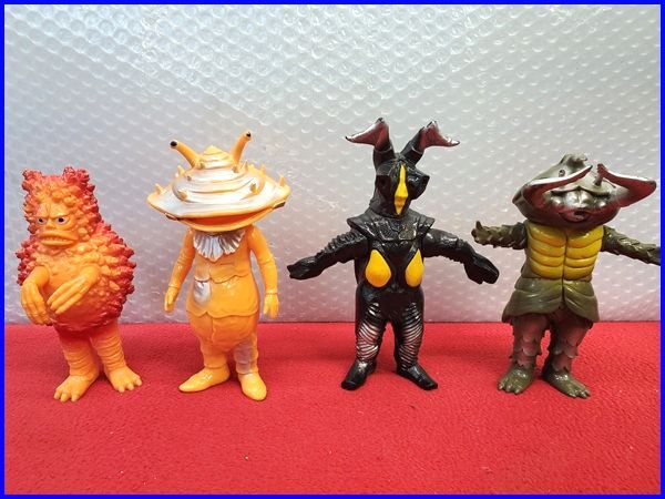 ♪バンダイ 円谷プロ ウルトラ怪獣 ソフビ ゼットン/カネゴン/ピグモン/アントラー♪拍卖