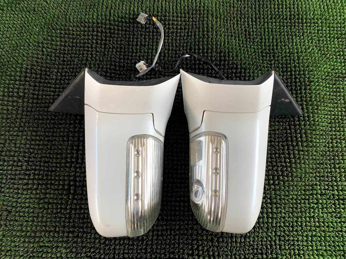 ●即決値段●動作OK●日産 エルグランド E51/NE51/MNE51 エルグランド カラーQX1 ドアミラー 左右 サイドミラー 電動格納 ウインカー付拍卖