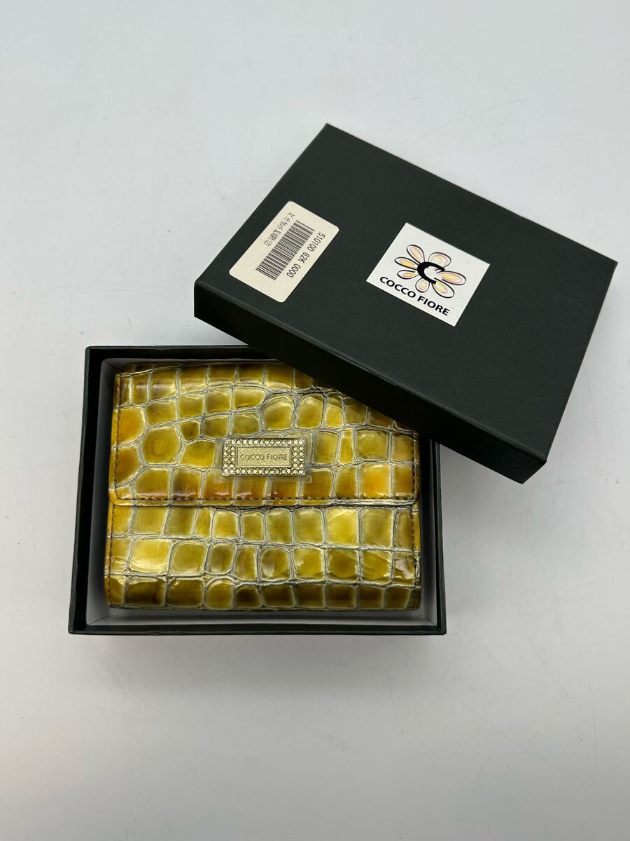 Y02033 COCCO FIORE コッコフィオーレ 財布 二つ折り財布 エナメル財布 レディース拍卖