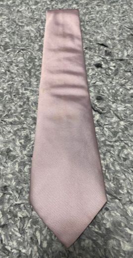 訳有 エルメス ネクタイ 薄ピンク ¥980拍卖