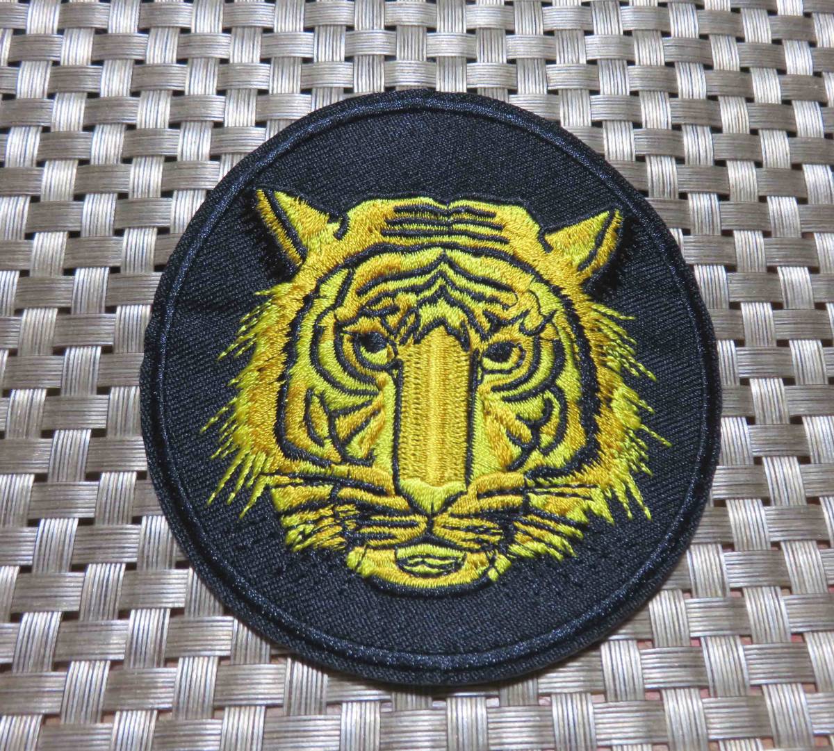 黒円 黄虎顔◆新品 タイガー フェイス アメリカ 刺繍ワッペン  激シブ◆ミリタリー サバゲー ファッション■洋服・衣類・衣服DIY拍卖