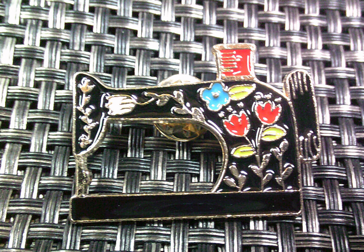 《PN花柄萌ミシン》素敵■新品 ◇裁縫好き フランス■pin collection■金属ピンバッジ バッチ■おしゃれ ファッション.Music 音楽拍卖