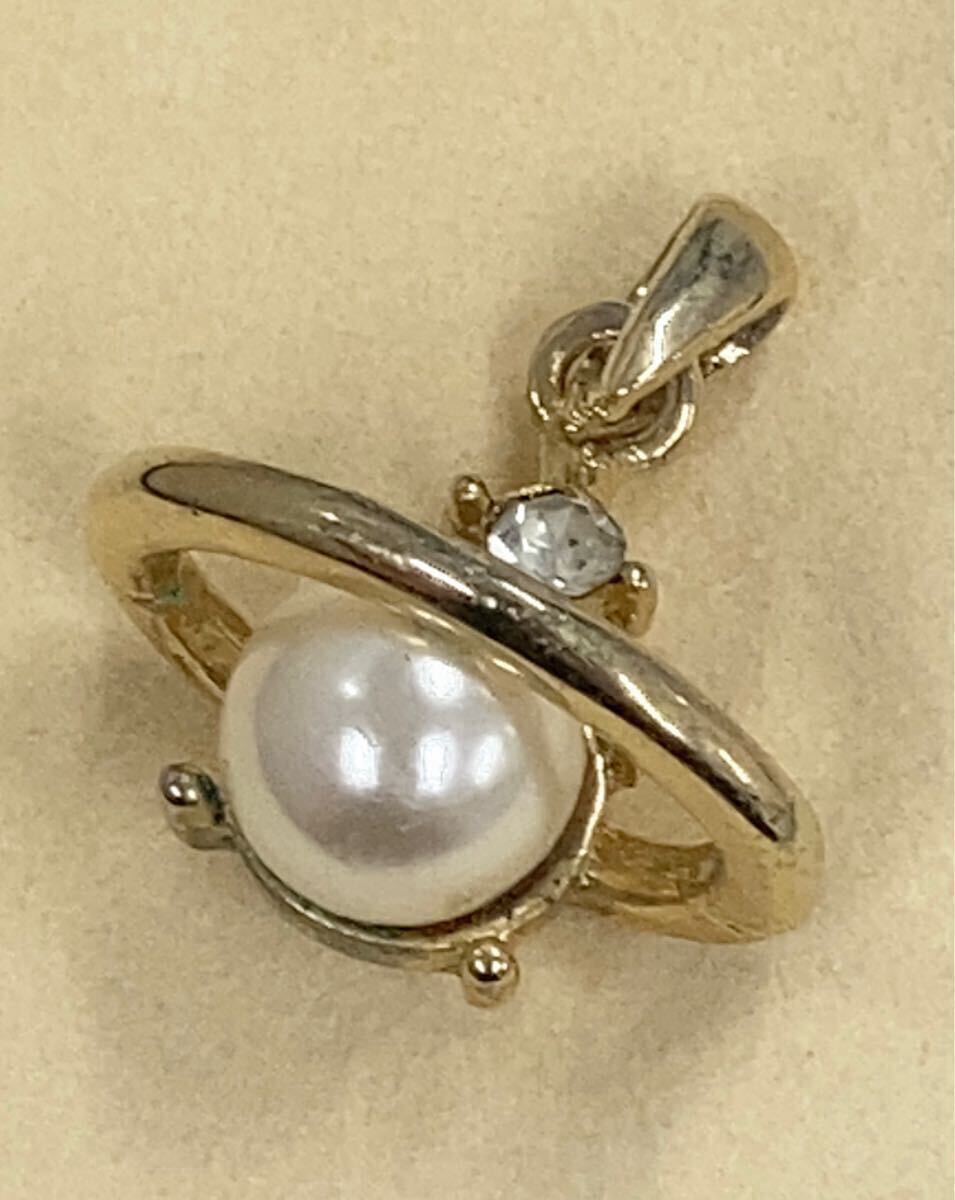 ペンダントトップ ネックレストップ パール ゴールドカラー 拍卖