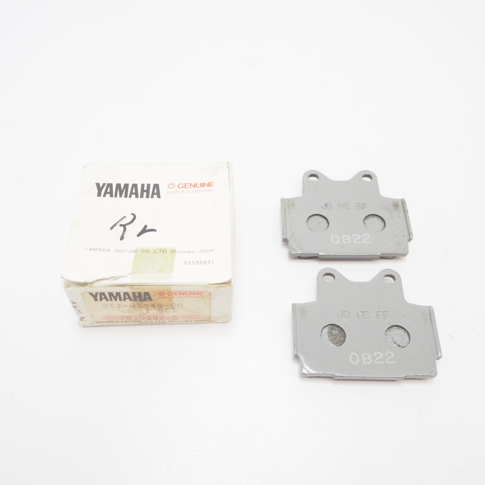新品 FZR400RR 純正 リアブレーキパッド 3TJ-W0046-00 TZR250R拍卖