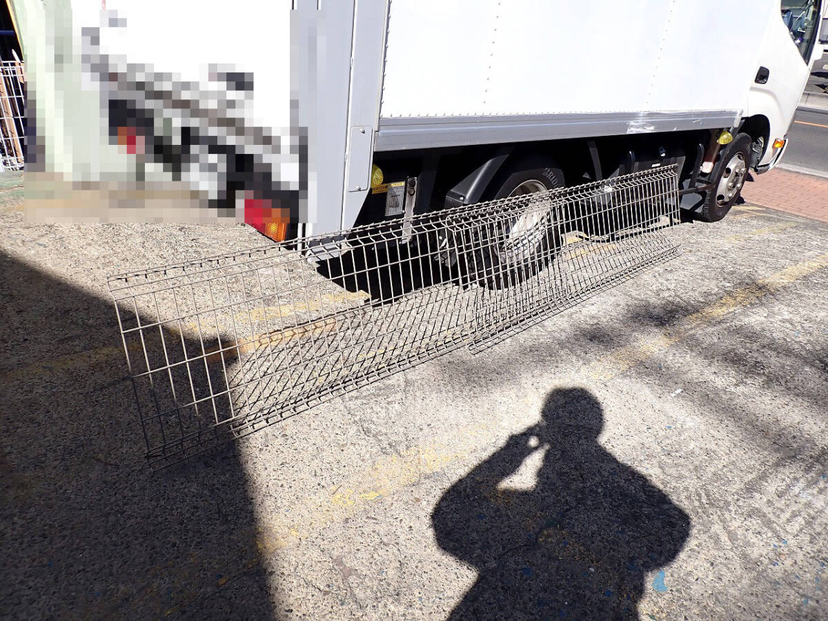 新品 フェンス LIXIL T-6 リクシル 2枚セット 1940×530mm 本体 DIY 屋外 目隠し 柵 塀 スチール メッシュフェンス 埼玉県 戸田市拍卖