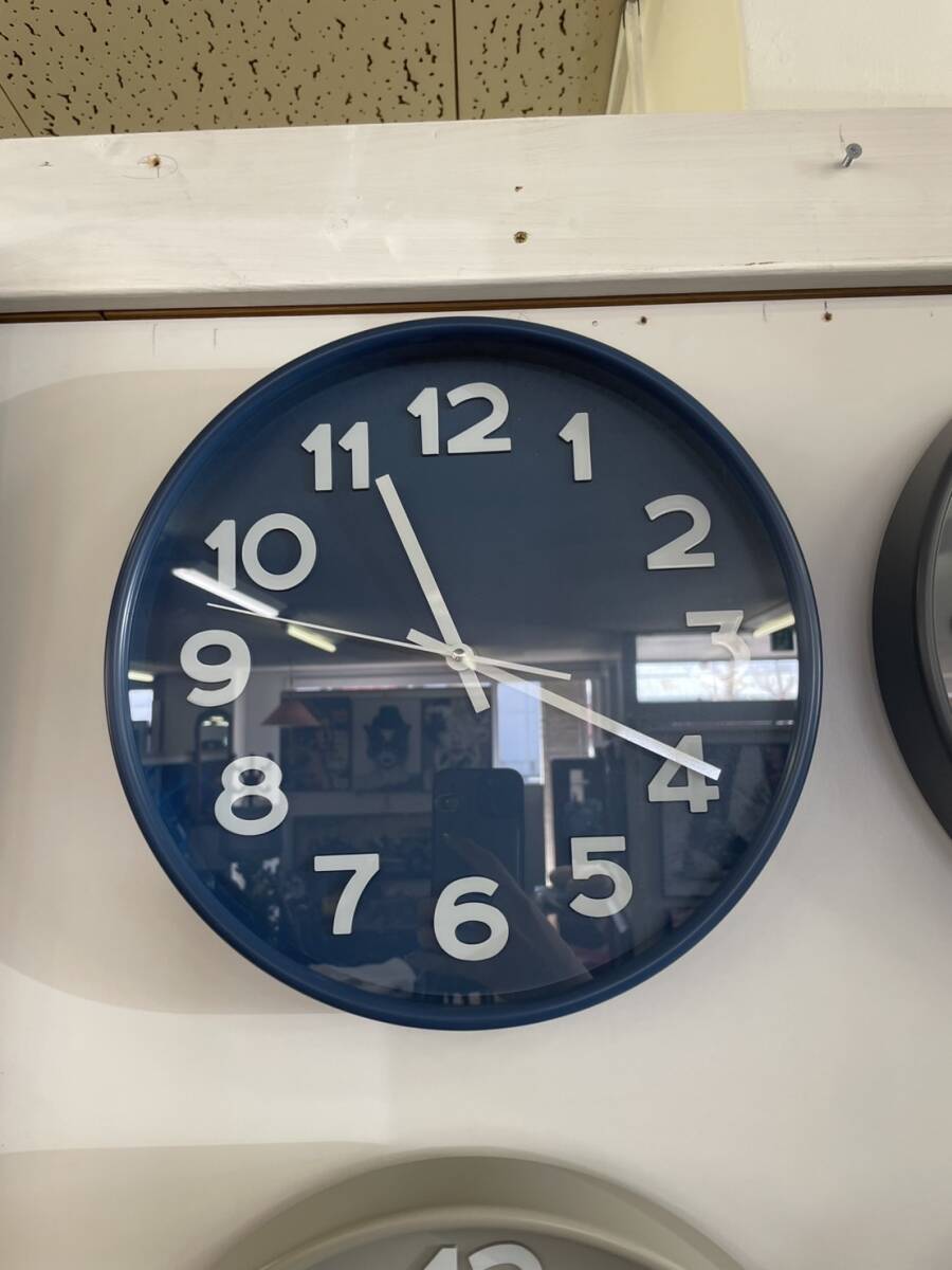 壁掛け時計 時計 クロック ウォールクロック 北欧 ネイビー×ホワイト シンプル 丸 掛時計 φ30 北欧デザイン ネイビー スピカ 電池式拍卖