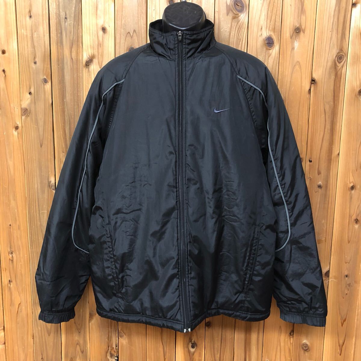 NIKE /ナイキ /メンズXL 長袖ジャケット ハイネック 中綿 ブルゾン ジャンパー 黒 スポーツウェア アウター拍卖