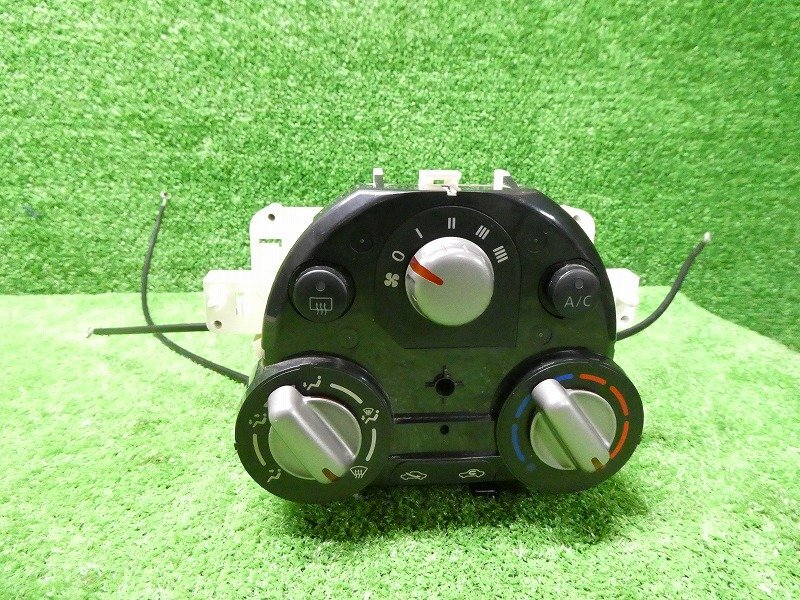 【A66061】◇ノート E12 エアコンスイッチ 275103VA0B拍卖