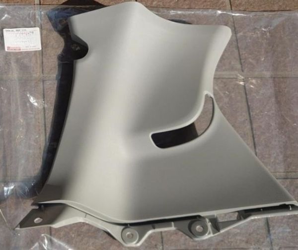 新品 純正品 DAIHATSU ダイハツ リアクォータートリム 上側 助手席側 ミライース LA300S LA350 LA360拍卖