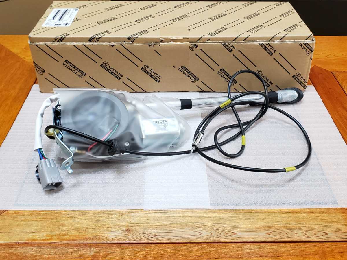 ●未使用 トヨタ 90系 ランクル ランドクルーザープラド 純正 アンテナ ASSY (ウィズ ホルダ) Antenna ASSY (with holder) TOYOTA拍卖