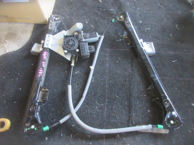 ★⑥R7G8935 ジャガーXタイプ 純正左前ウインドウレギュレーター 助手席分 修理やストック等に拍卖