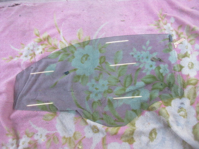 ★⑥R7A8298 フィアット500 ABA-31209 純正左ドアガラス 修理やストック等に拍卖