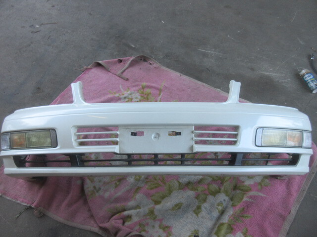 ★⑥R7A8300 MY33 セドリック 純正フロントバンパー QT1カラー ブロアム セドグロ 修理やストック等に拍卖