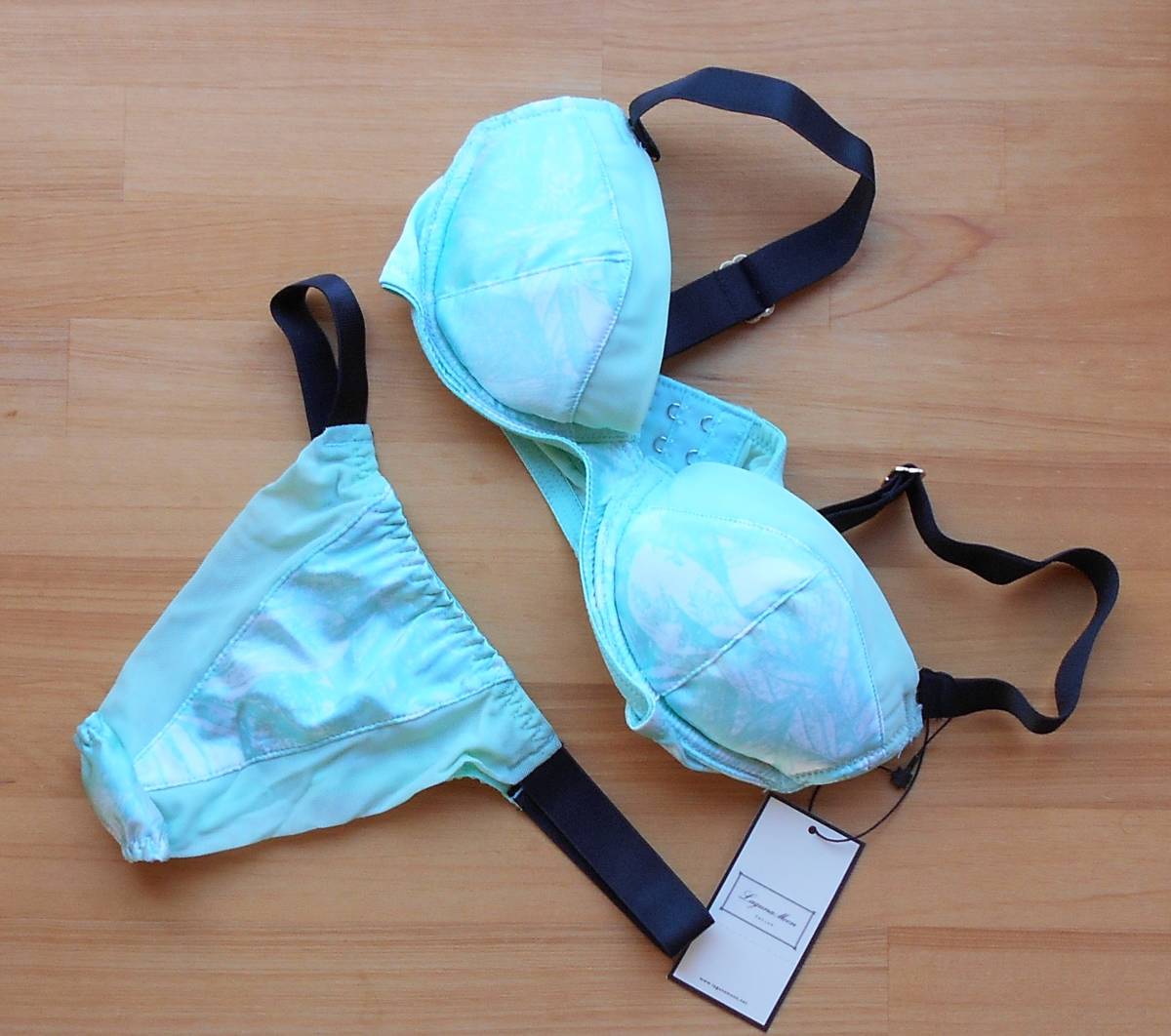 【新品】40%オフ ラグナムーン ブラジャー&ショーツ セット B65 グリーン Tバック拍卖