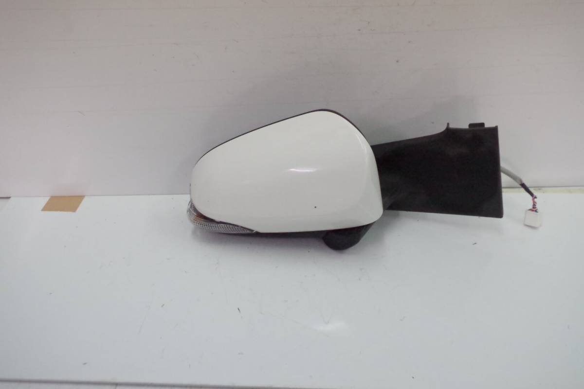トヨタ ヴィッツ NCP130 ドアミラー サイドミラー 右 ホワイト拍卖