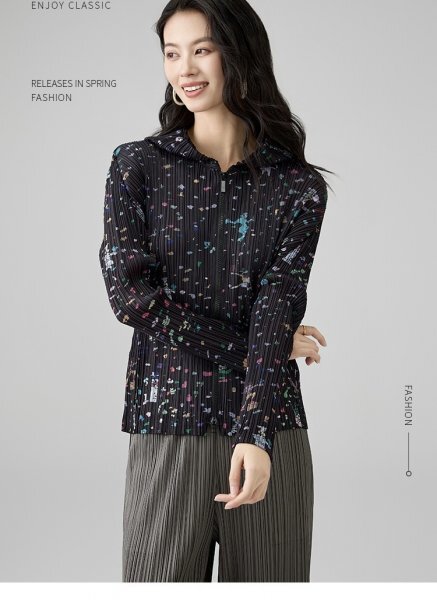 2502レディーストップスプリーツpleats長袖上着ジャケットフード付き弾力が肌触りドレープ性がいいブラック拍卖