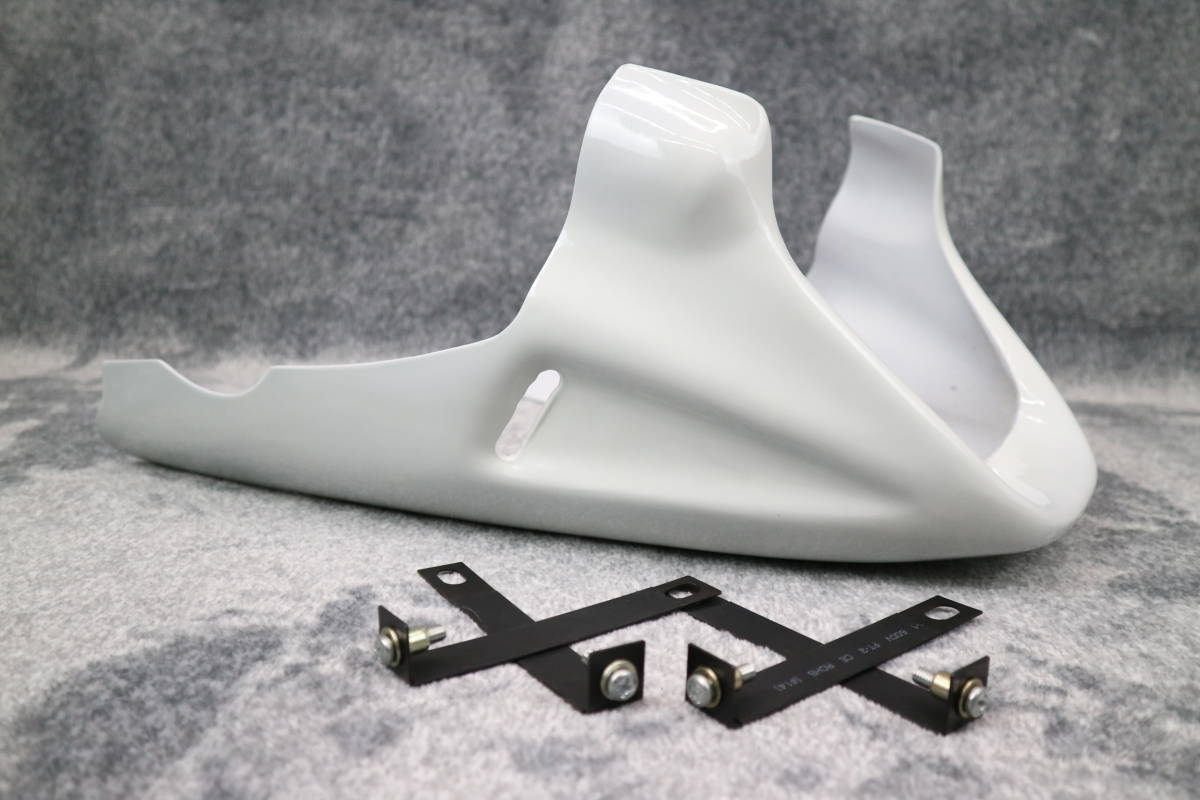 送料込 汎用 アンダーカウル A 白 ステーset / 塗装済み フロント 外装 ダクト アンダーカバー 250 400 550 600拍卖