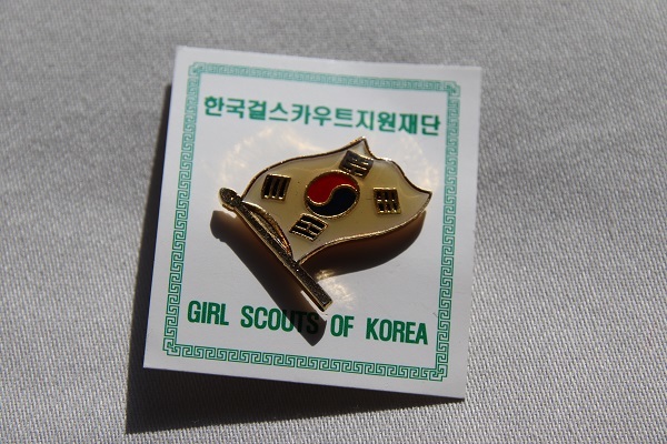 【新品未使用】ガールスカウト韓国バッチ ピンコリア KOREA拍卖