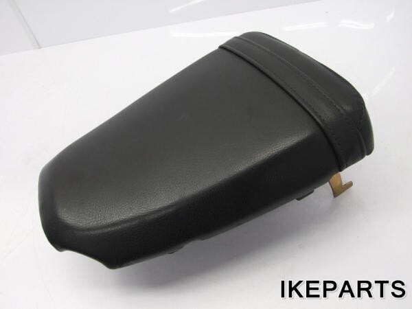 トライアンフ TRIUMPH スピードトリプル 955i 純正 タンデムシート 「2304880」 A417G0413RHA拍卖