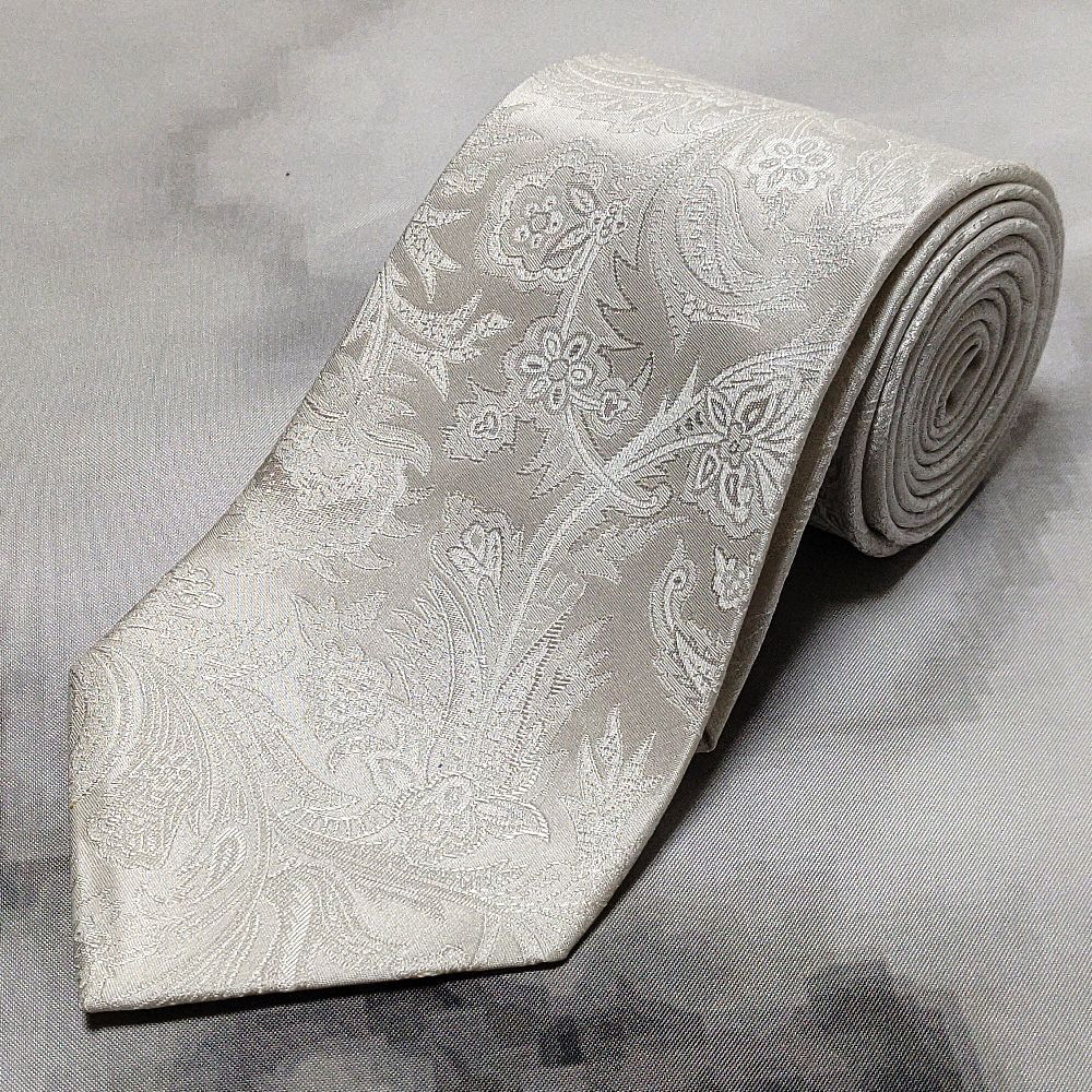 ヨシエイナバ yoshie inaba 美品 未使用品 微光沢 ネクタイ 日本製 シルク100% ペイズリー調 冠婚葬祭 礼装 L-009009 ゆうパケット拍卖