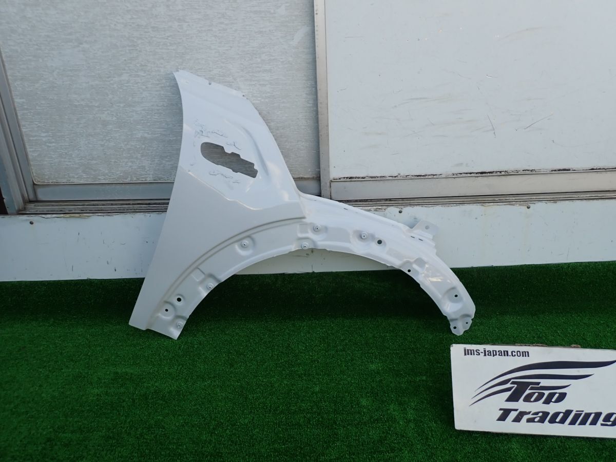L5091vc BMWミニ純正 F55/F56/F57 右フロントフェンダー (4100 7374522) ホワイト系拍卖