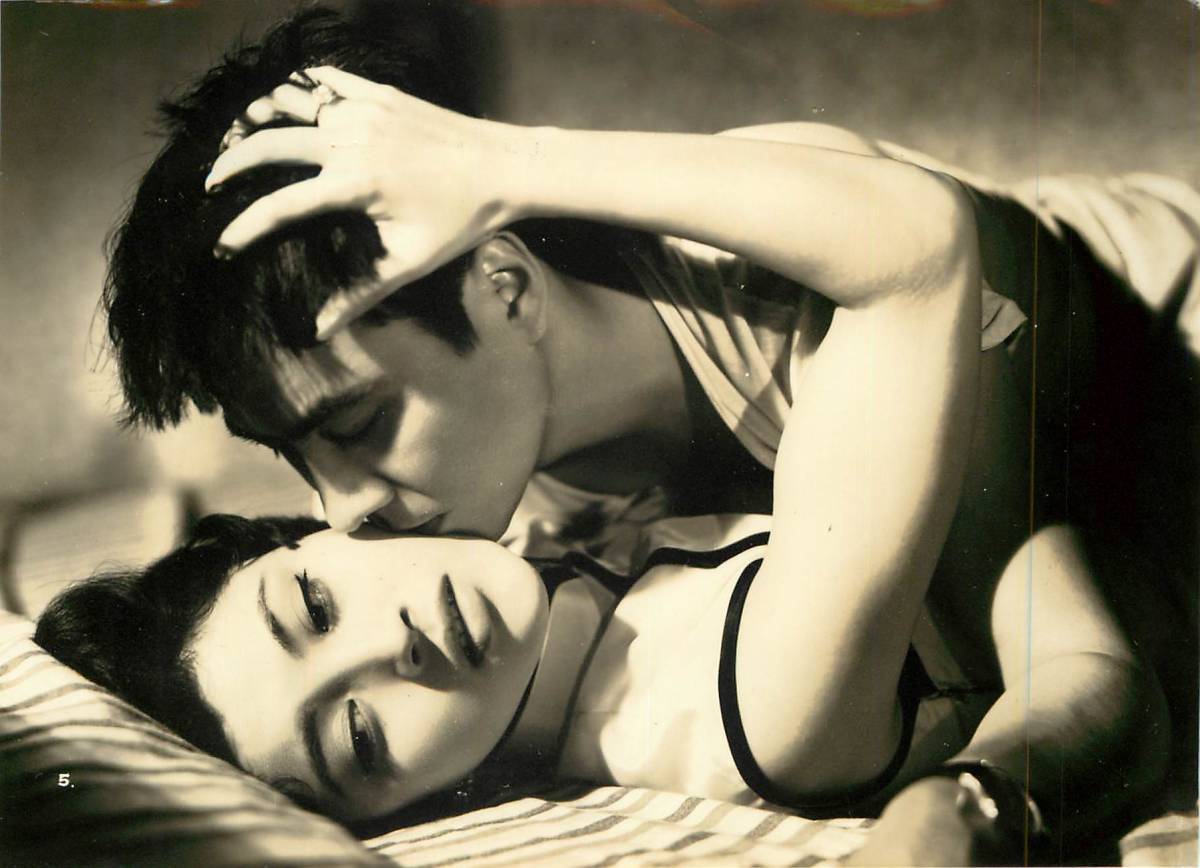 p39902『青い花の流れ』スチル 岡田茉莉子 小山明子 高橋貞二 渡辺文雄 宮城千賀子 木田勝二 森川まさみ拍卖