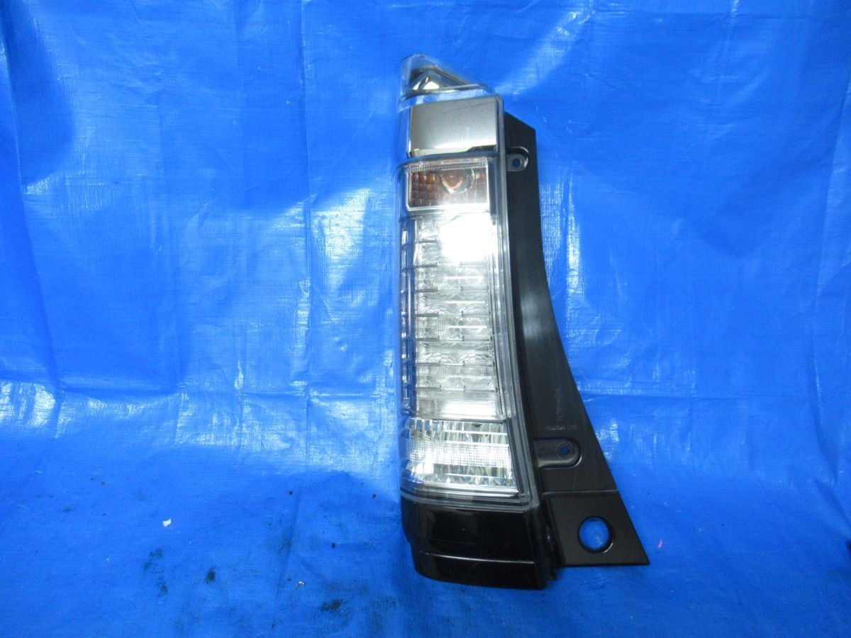 211 打刻 R N-BOX F1 JF2 テールランプ 左 LED テールライト ICHIKOH D106 ★ エヌボックス カスタム拍卖