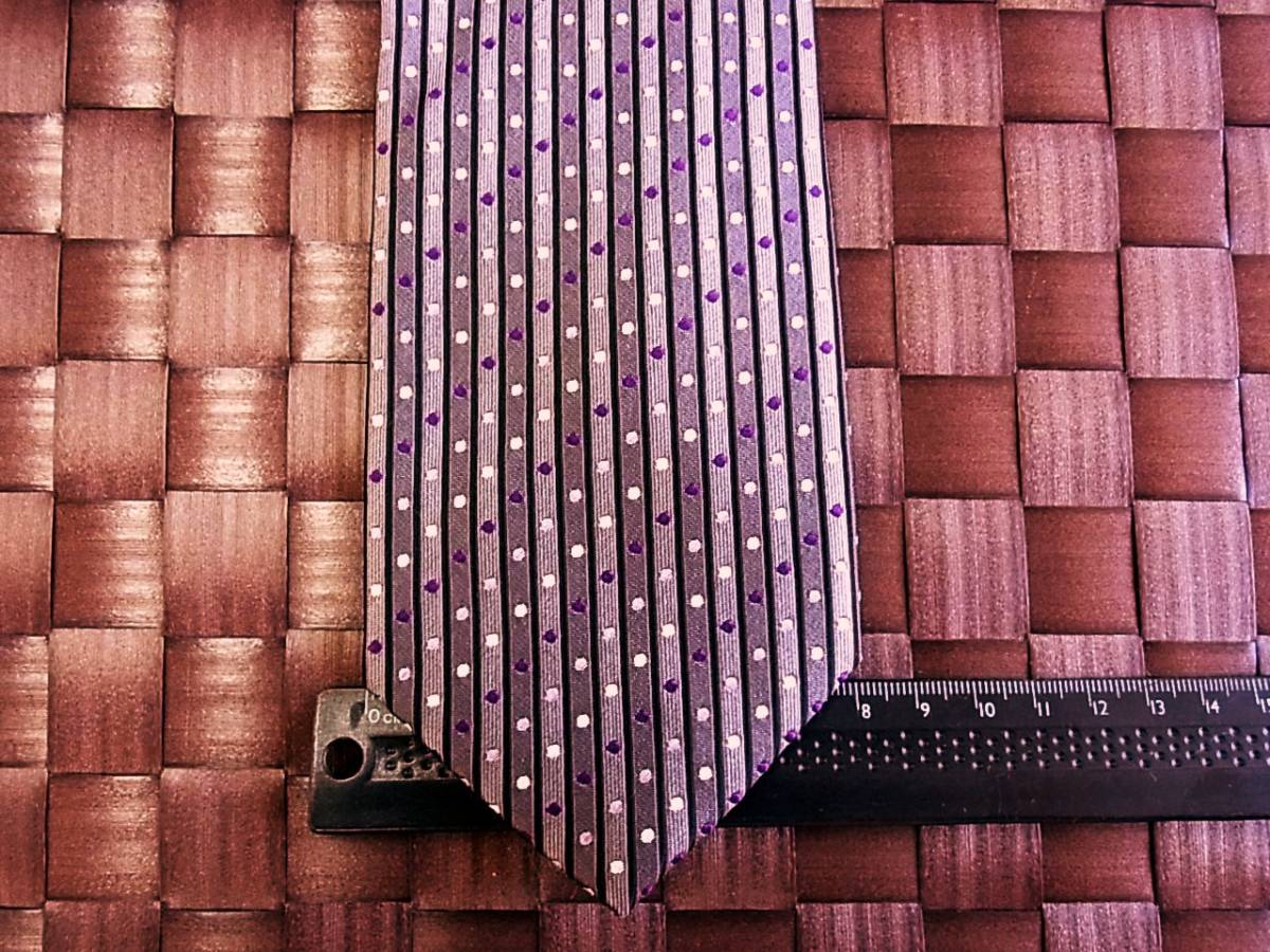 【美品】y9219★タケオ キクチ【菊池 武夫】~TK MIX PICE~ネクタイ【人気の細ナロータイ】拍卖