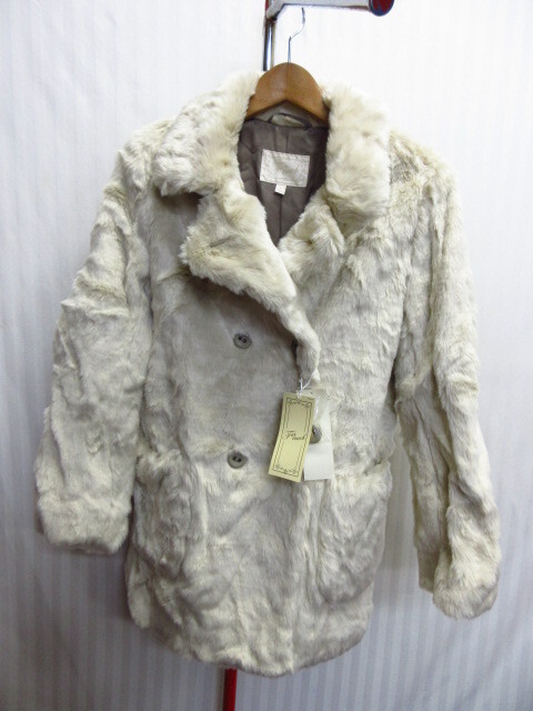 未使用 ユニクロ ファーコート SIZE L ベージュ系 ファータッチコート ファージャケット エコファーブルゾン 秋冬ジャンパー 02072拍卖