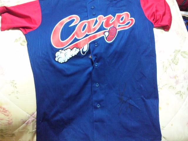 【カユ-中古】(広島カープ)新井貴浩 ドドド ℃℃℃ユニフォーム 直筆サイン入拍卖