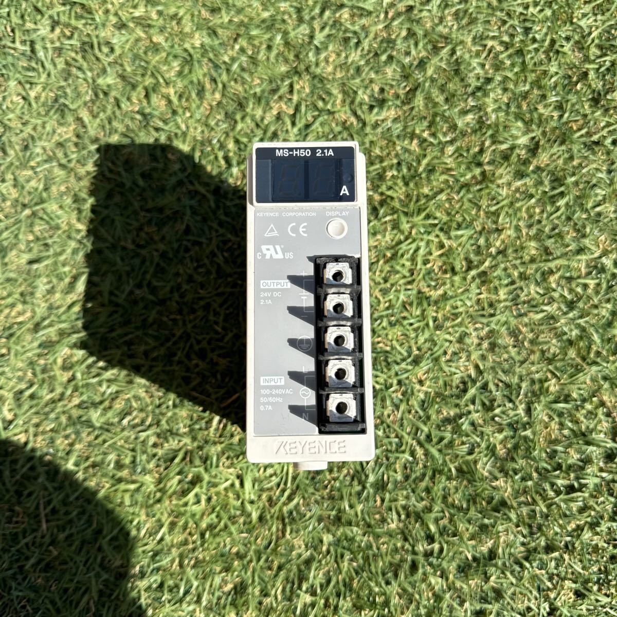4B127 KEYENCEキーエンス 電源パワーサプライ MS-H50 2.1A 保証付き拍卖