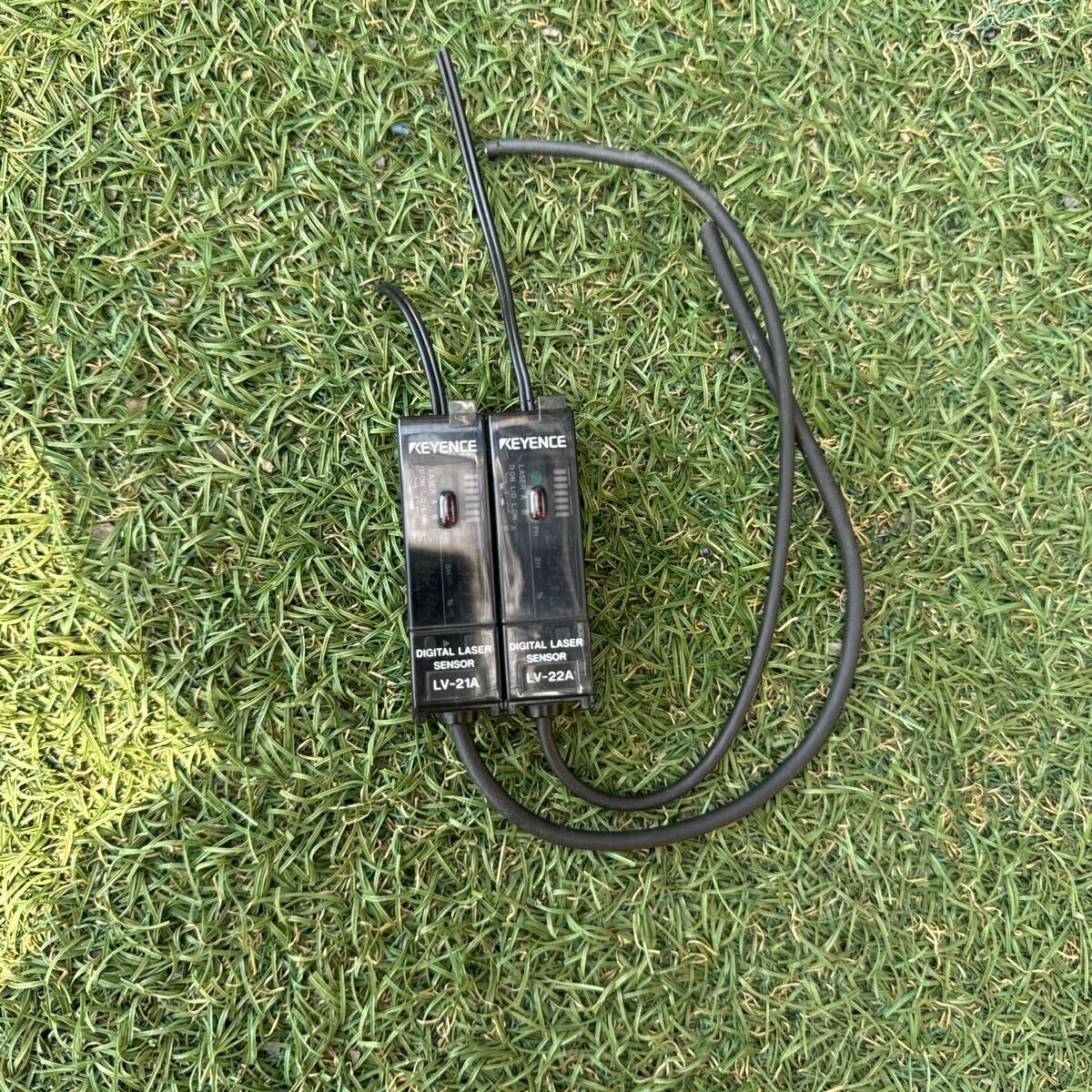 4H132 KEYENCE LV-21A LV-22A セット 動作保証 インボイス対応拍卖
